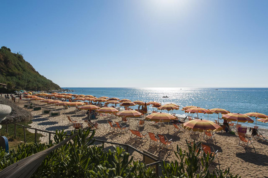 hotel stromboli spiaggia